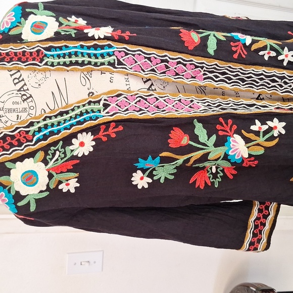 A&A Clothing Inc. Embroidered Bright Floral Open Cardigan Women Small - Picture 2 of 8